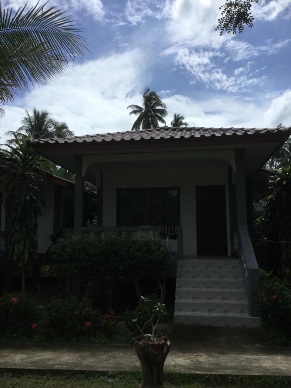 Baan Wasana Villa Lipa Noi Luaran gambar