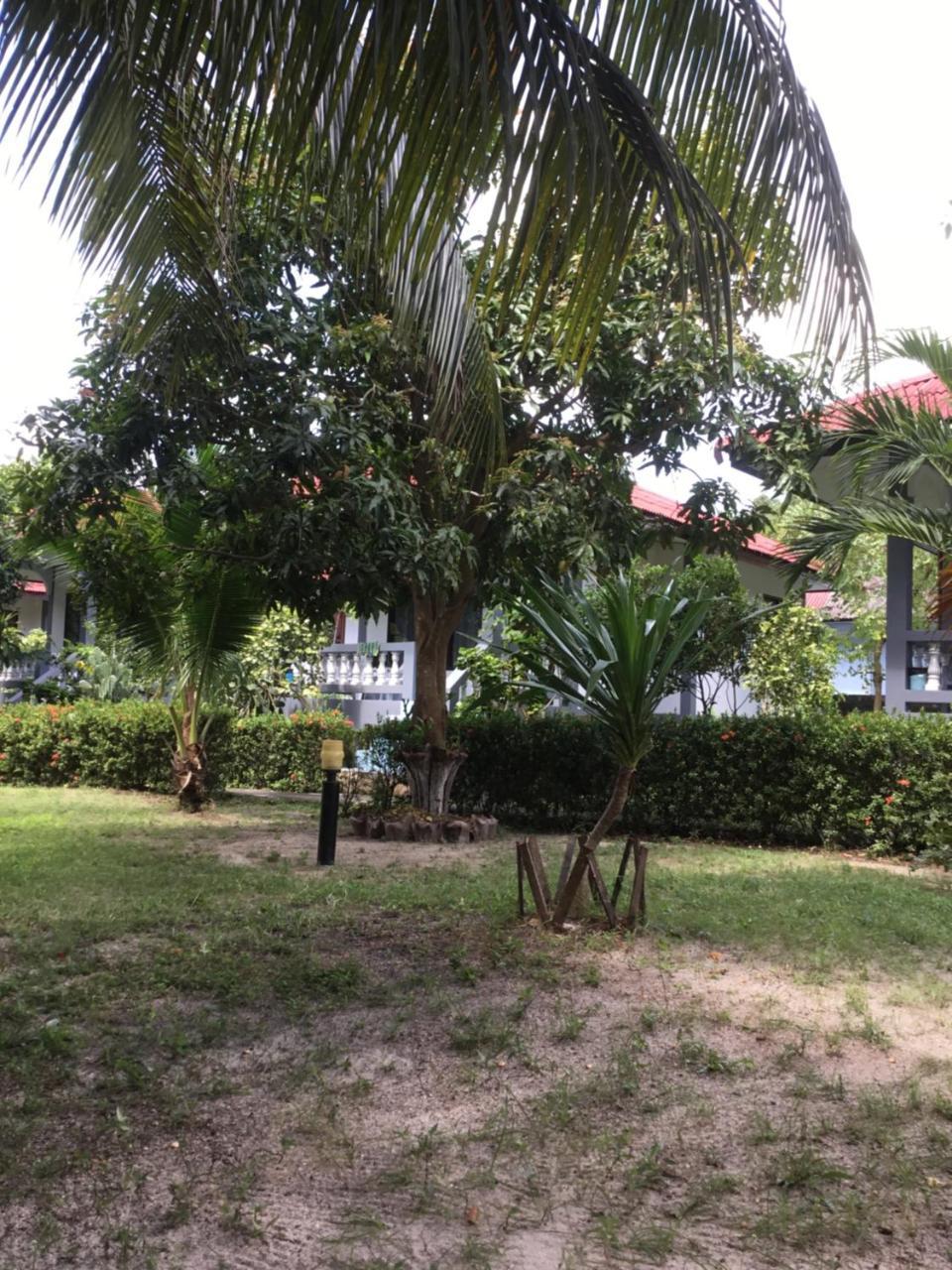 Baan Wasana Villa Lipa Noi Luaran gambar