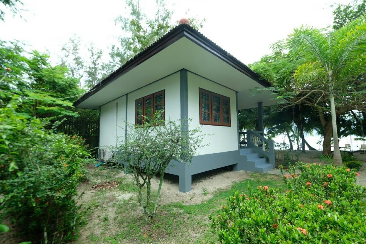 Baan Wasana Villa Lipa Noi Luaran gambar