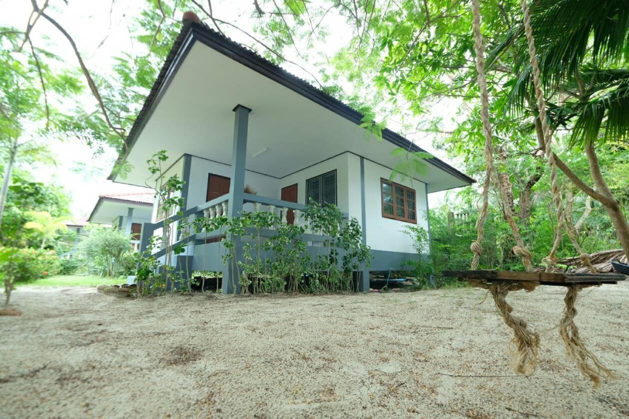 Baan Wasana Villa Lipa Noi Luaran gambar